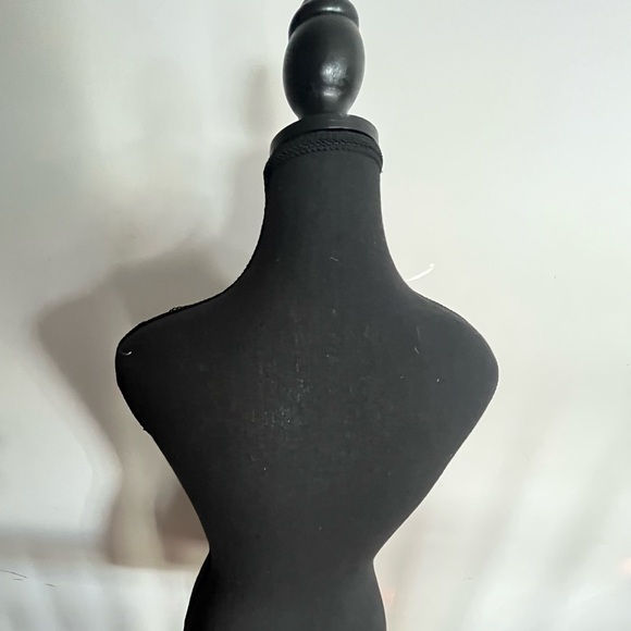Dress mannequin - Picture 2 of 5